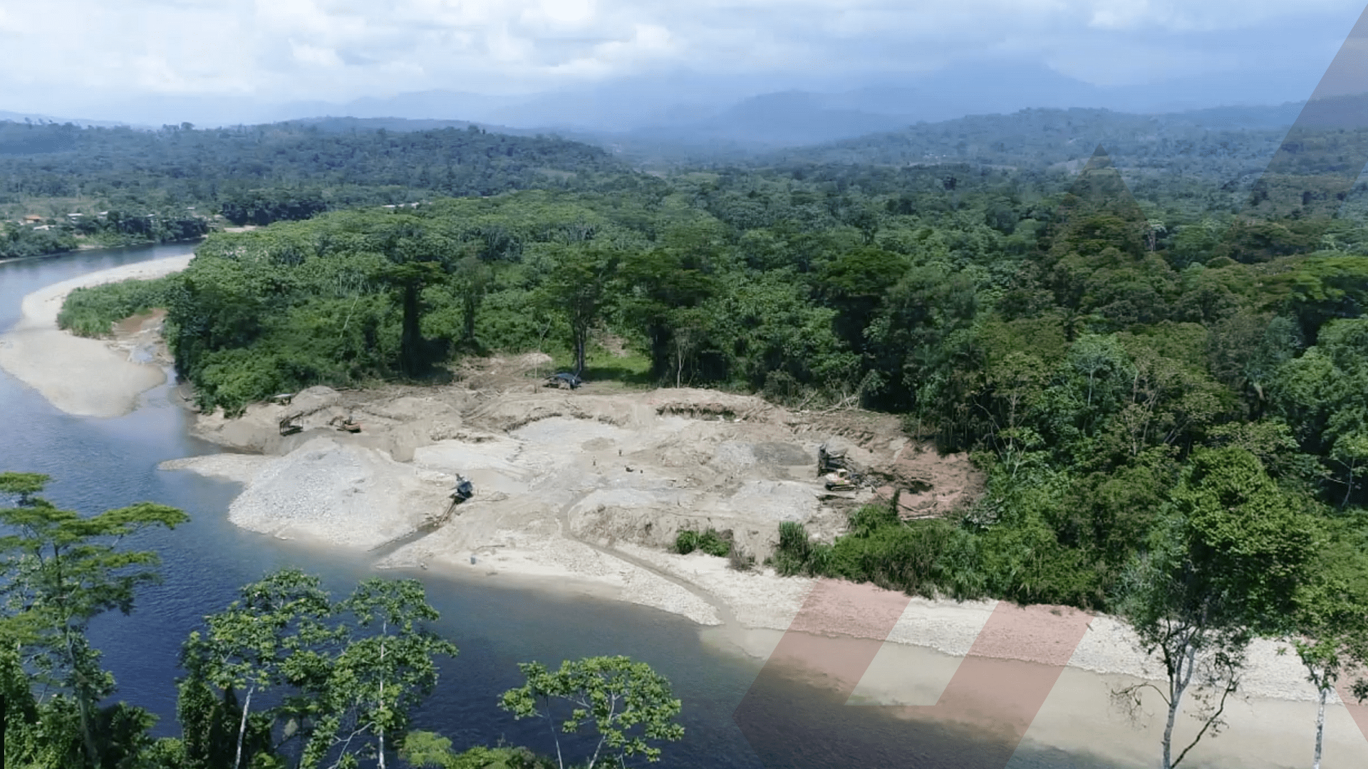 Nangaritza deforestación minería ilegal
