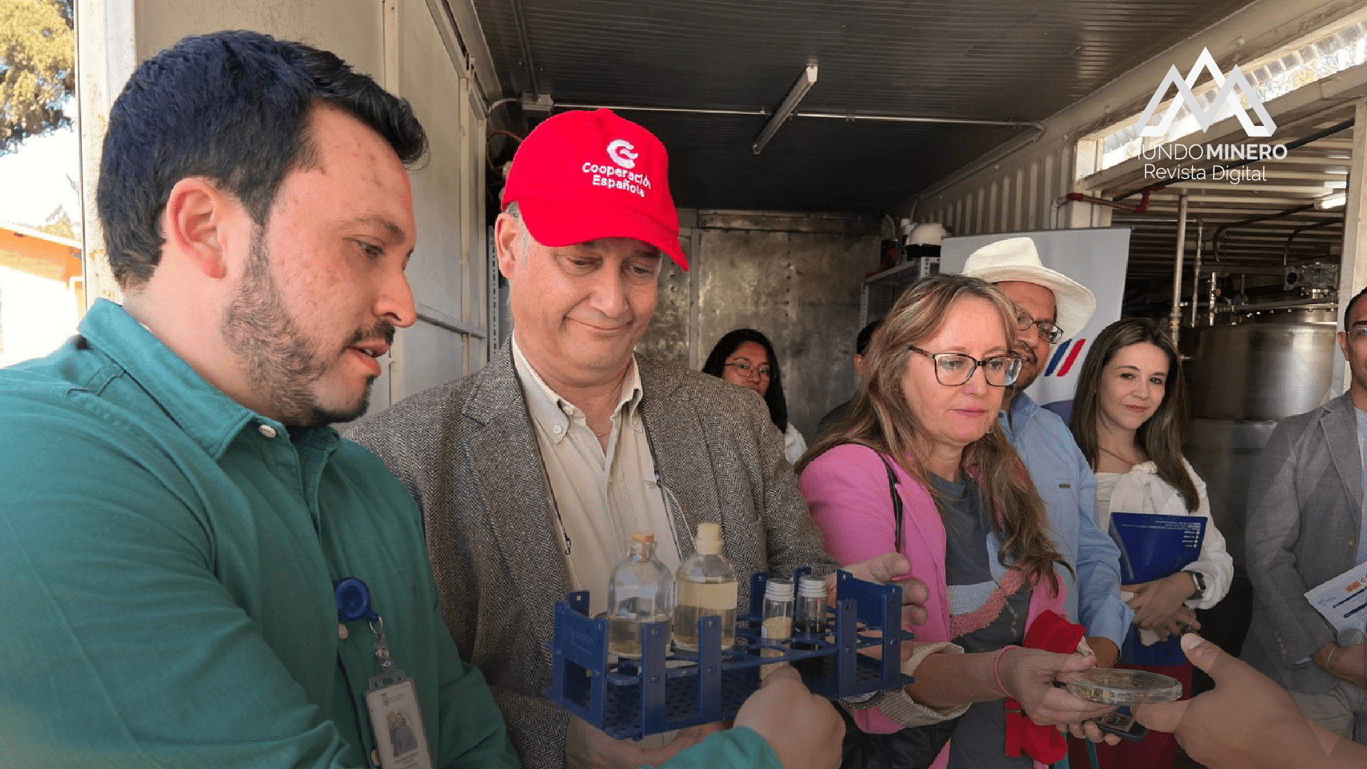 Visita del embajador de España destaca avances en proyectos del IIGE