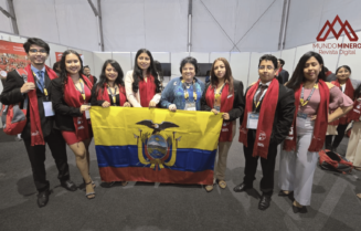 Estudiantes ecuatorianos destacan en congreso Expominas Perú 2024