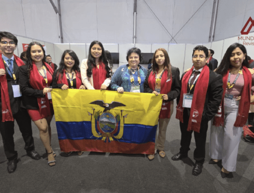 Estudiantes ecuatorianos destacan en congreso Expominas Perú 2024