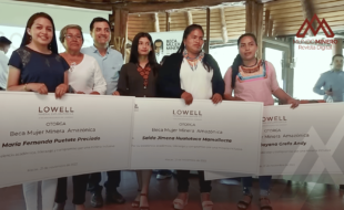 Lowell fortalece Limón Indanza con becas comunitarias educativas